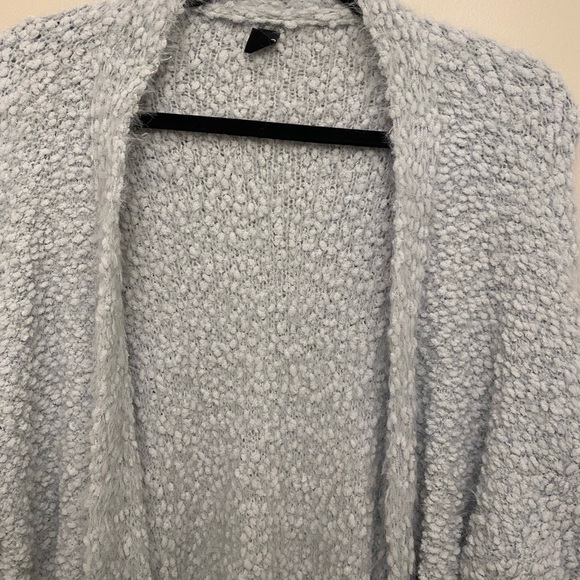 Sweater/Cardigan - Picture 2 of 3